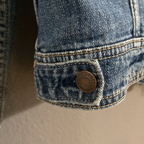 AE Cropped Denim Jacket - Picture 8 of 11